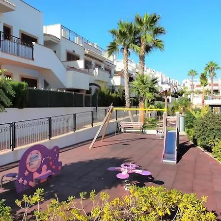 Διαμέρισμα Nice With Community Pool By The Beach