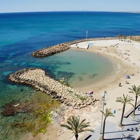 Nice With Community Pool By The Beach Διαμέρισμα